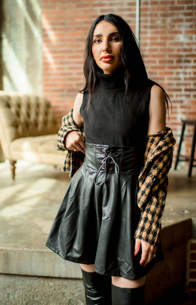 Chic & Leather Skirt