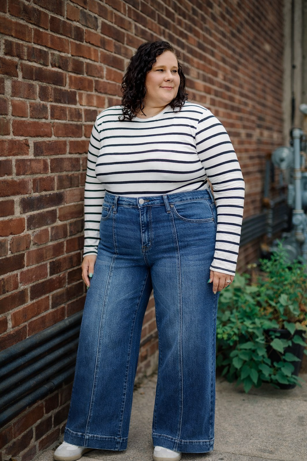Curvy Take Me Out Jean